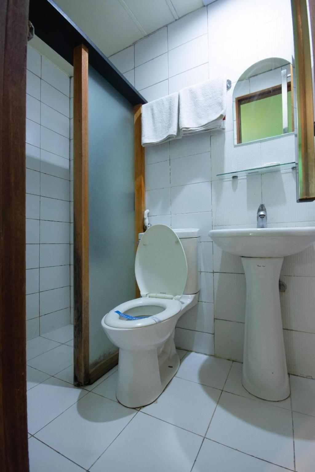 Hotel Dreamworld Araneta Cubao Экстерьер фото