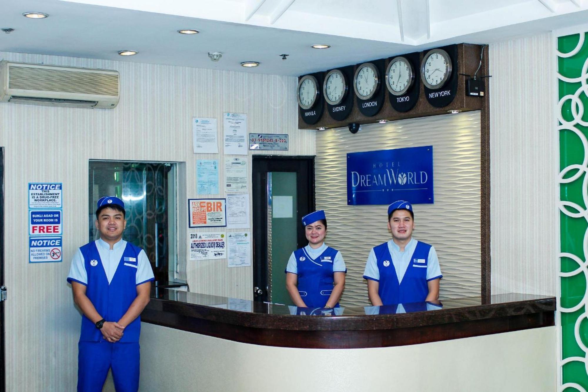 Hotel Dreamworld Araneta Cubao Экстерьер фото